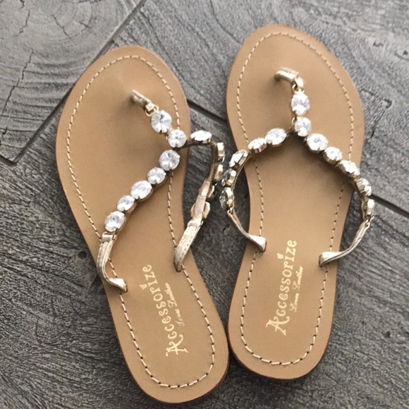 accessorize flip flops